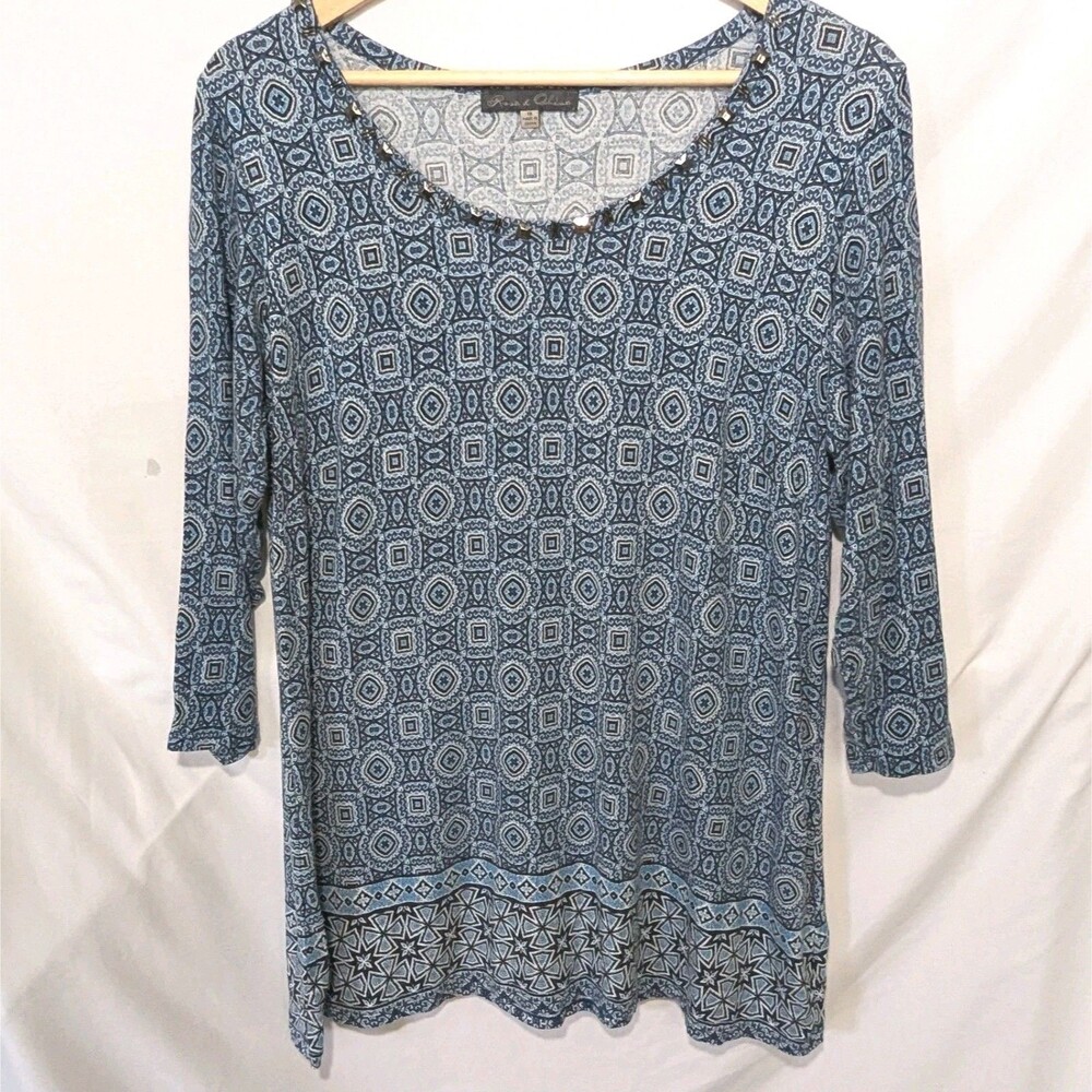 Rose + Olive Geometric Circles Blue Top Womens 1X 3/4 Sleeve Boho Beaded